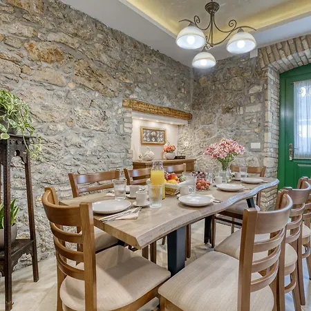 בית נופש Casa Conrad *